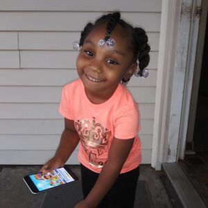 Meet your Posher, Joyce